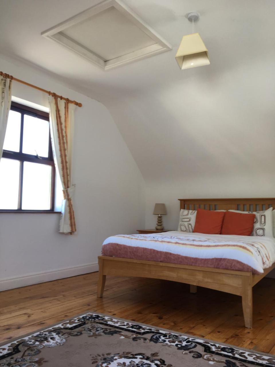 O'Connors Guesthouse Faha  Bagian luar foto