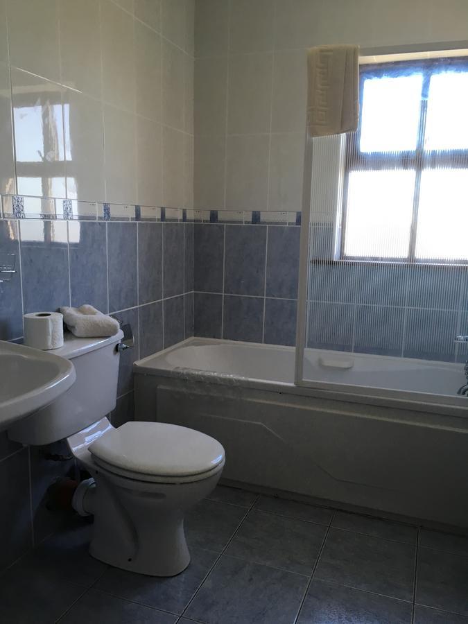 O'Connors Guesthouse Faha  Bagian luar foto