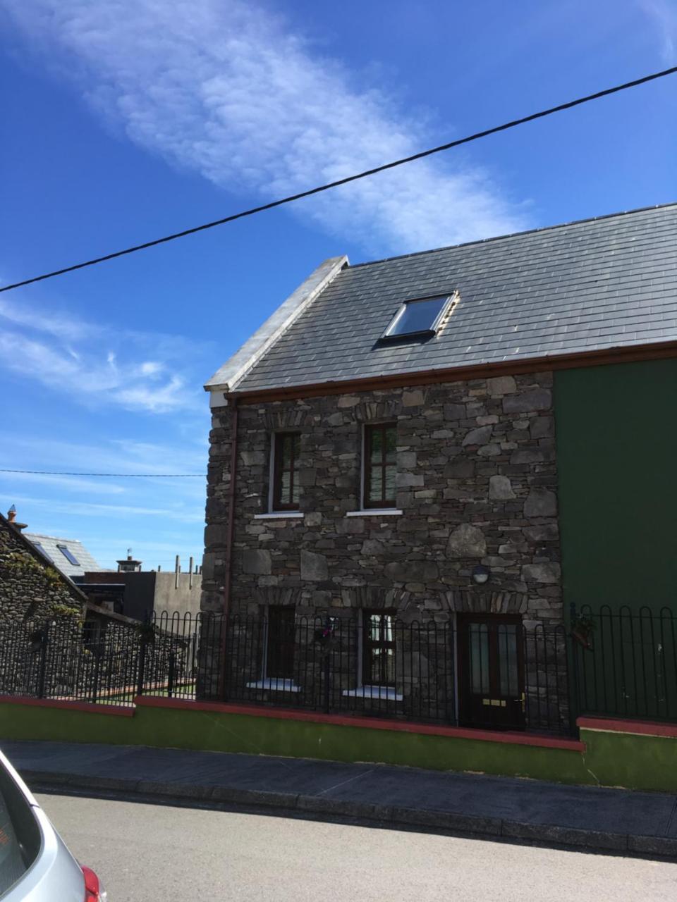 O'Connors Guesthouse Faha  Bagian luar foto